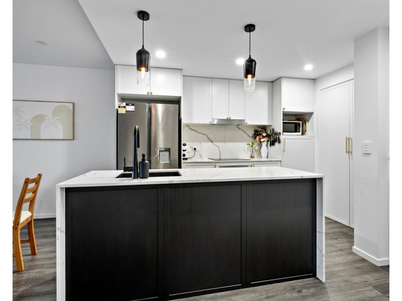 8/21 Sparkes Street, Chermside QLD 4032