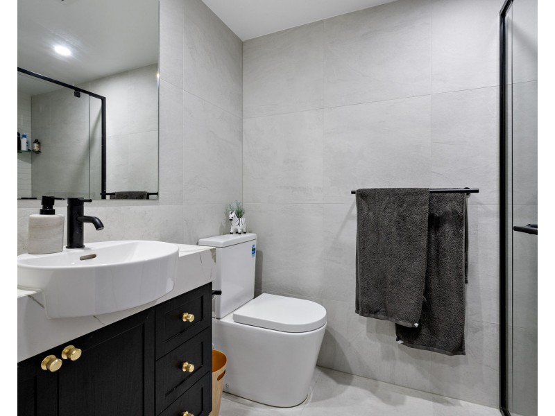 8/21 Sparkes Street, Chermside QLD 4032