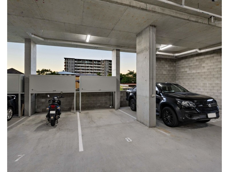 8/21 Sparkes Street, Chermside QLD 4032