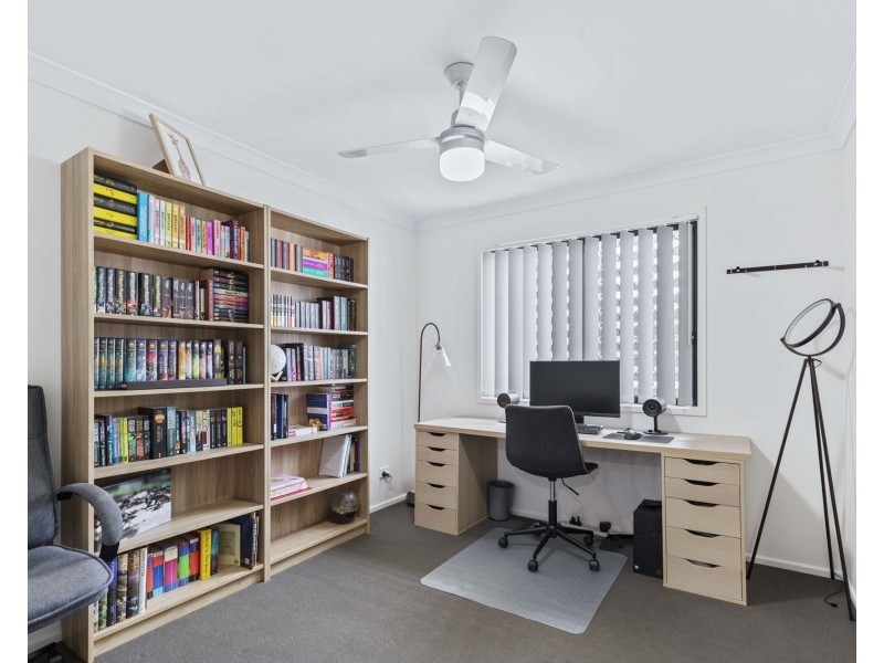 2/75 Samsonvale Road, Strathpine QLD 4500