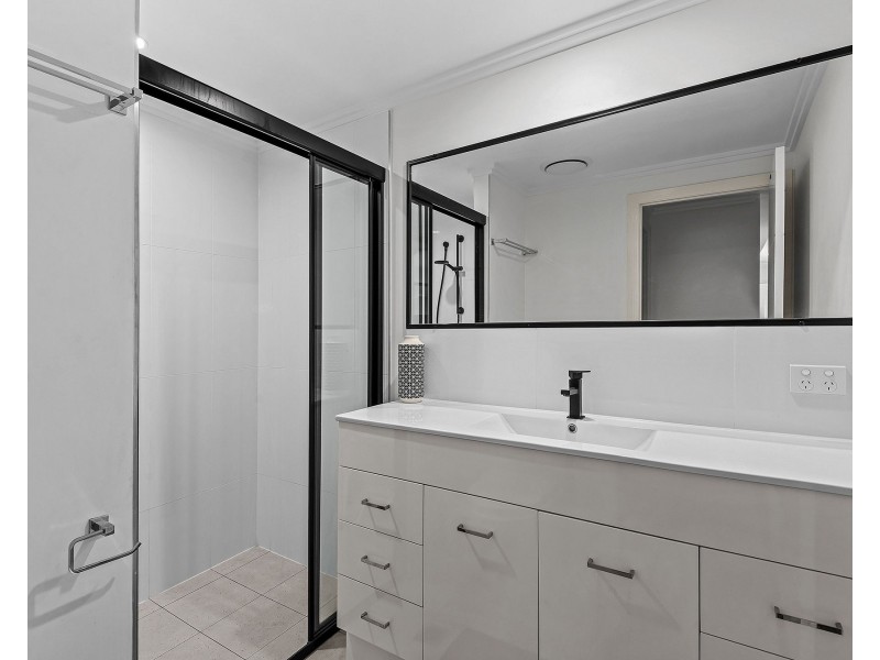 9/11 Collins Street, Nundah QLD 4012