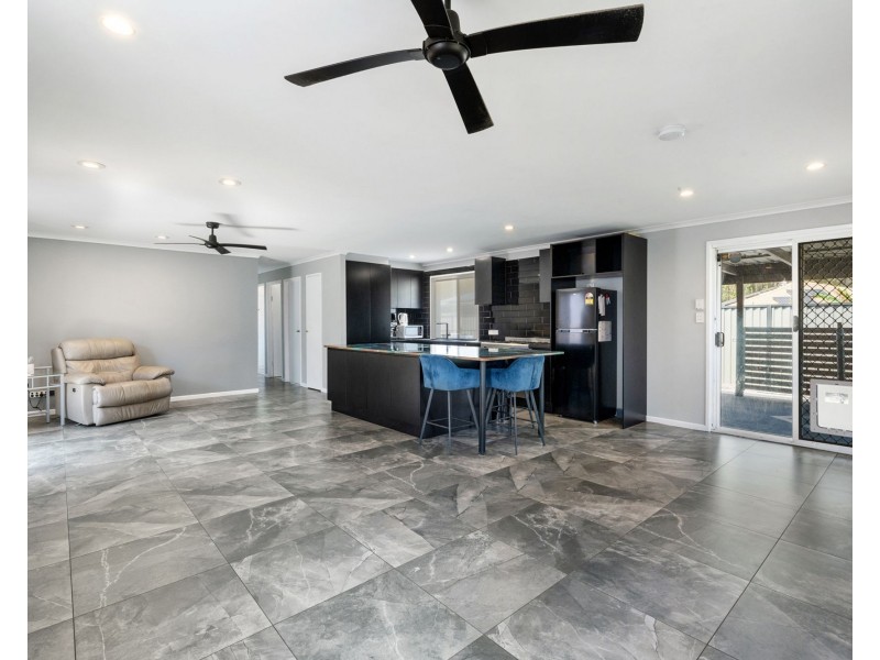 17 Will Court, Lawnton QLD 4501