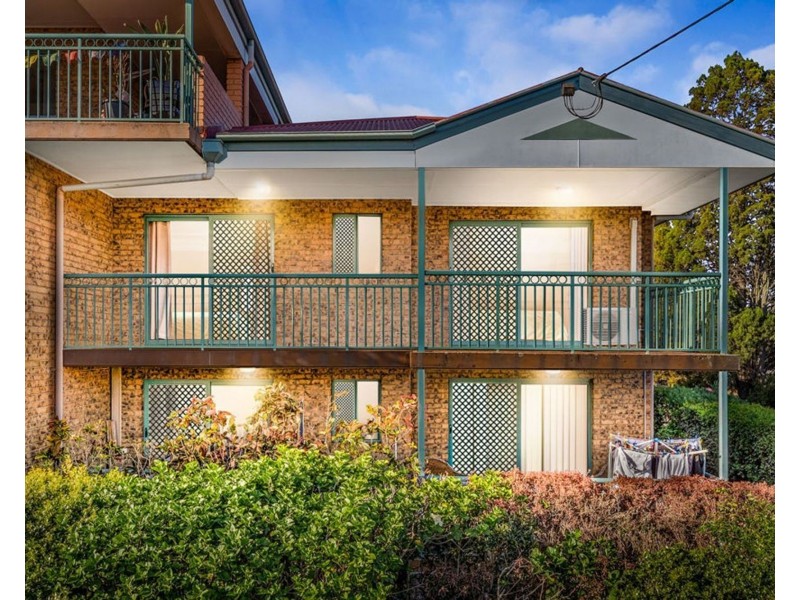 2/23 Rainey Street, Chermside QLD 4032