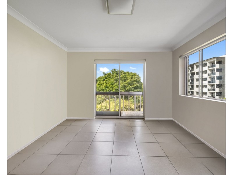 4/109 Wallace Street, Chermside QLD 4032