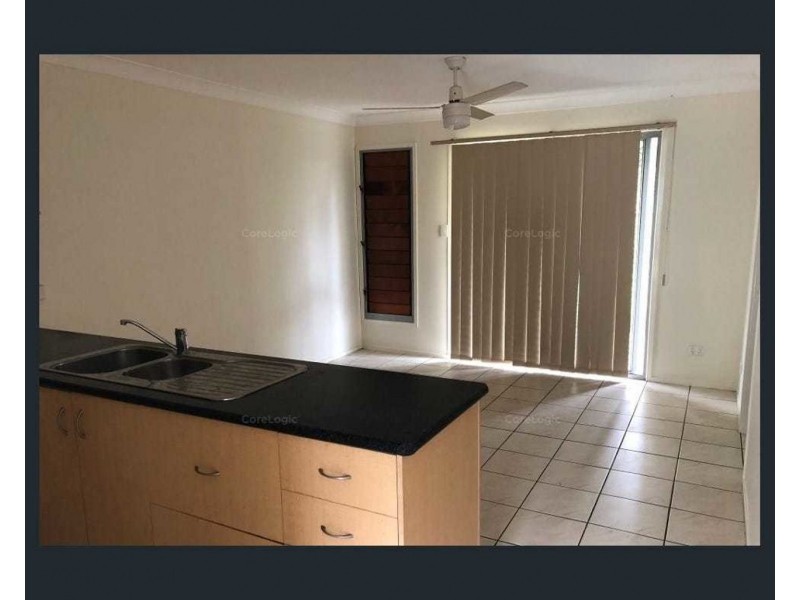 2/19 Bergin Street, Booval QLD 4304