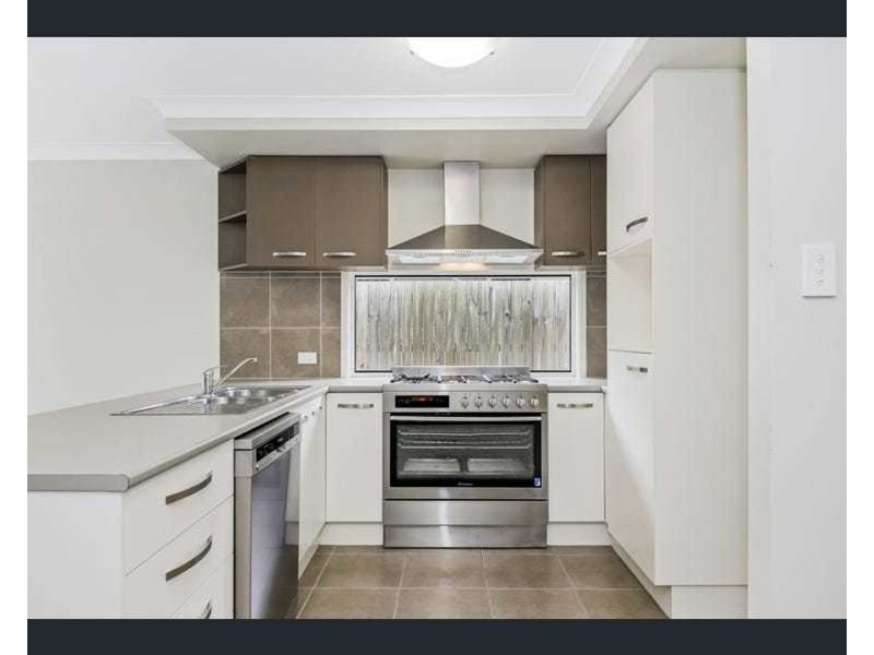 23 Carlingford Circuit, Warner QLD 4500