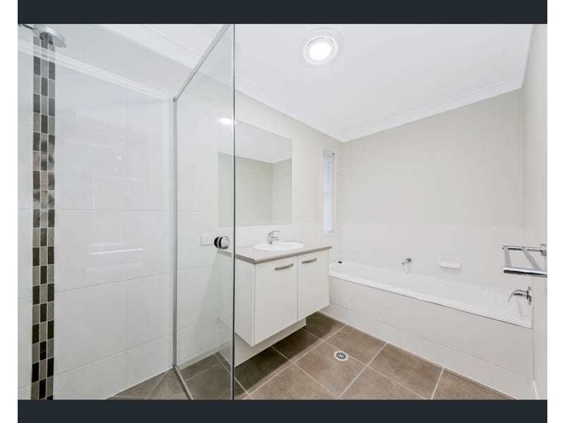 23 Carlingford Circuit, Warner QLD 4500