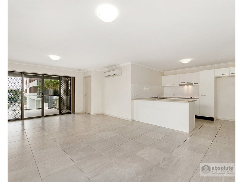 6/19  Latham Street, Chermside QLD 4032