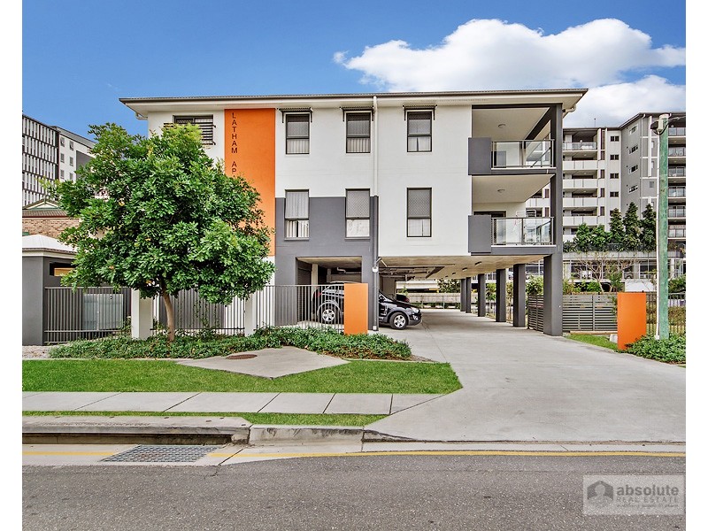6/19  Latham Street, Chermside QLD 4032