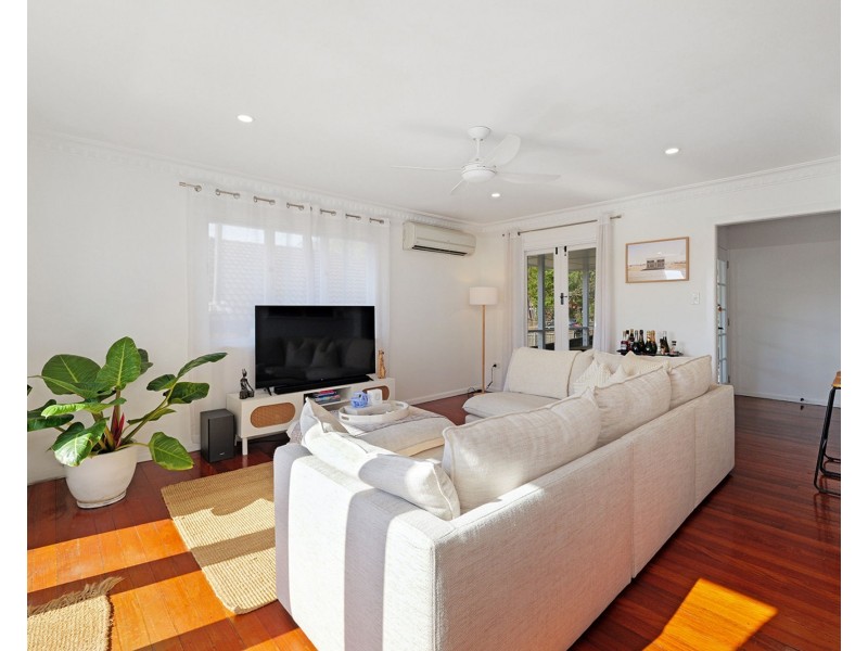 9 Bramcote Street, Chermside West QLD 4032