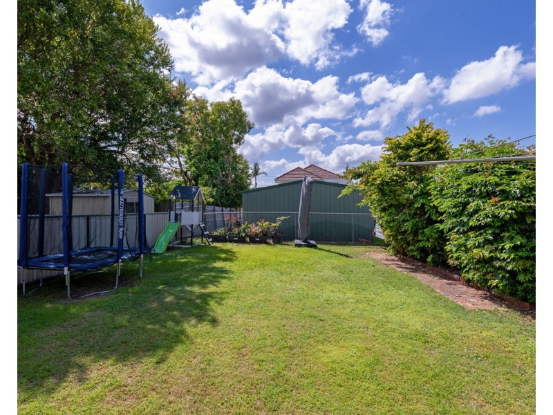 75 Basnett Street, Chermside West QLD 4032