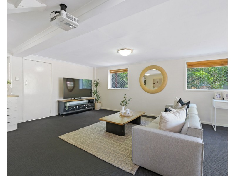 75 Basnett Street, Chermside West QLD 4032