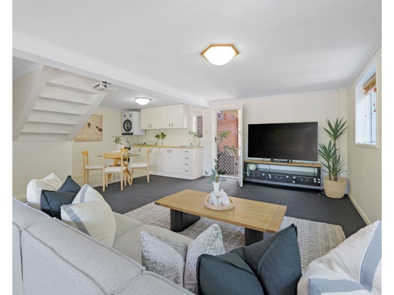 75 Basnett Street, Chermside West QLD 4032