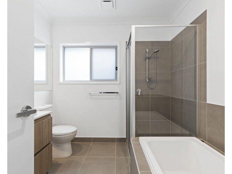 30 Dunstan Crescent, Strathpine QLD 4500