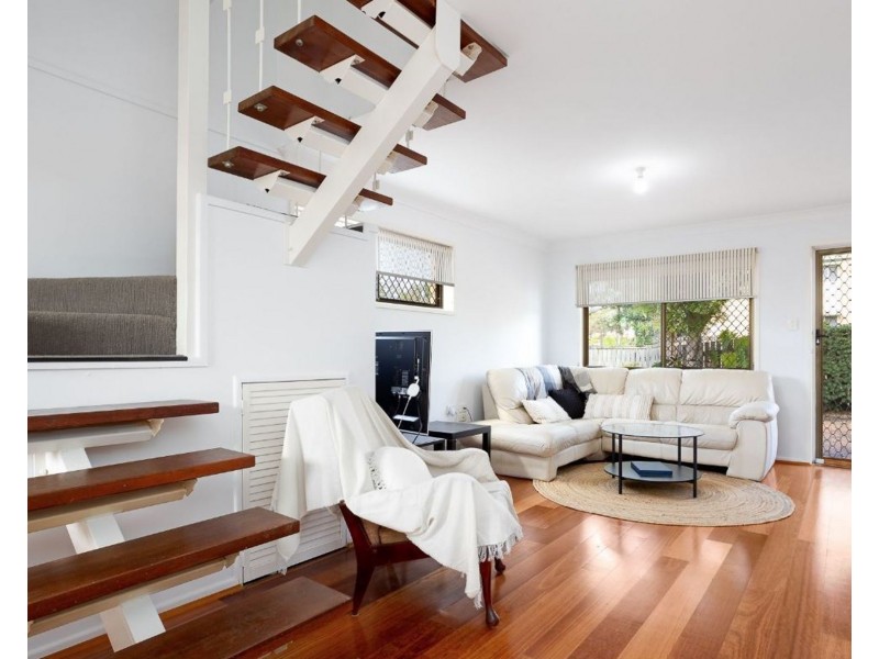 6/25 Annie Street, Woody Point QLD 4019