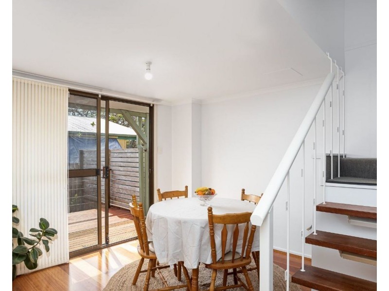 6/25 Annie Street, Woody Point QLD 4019