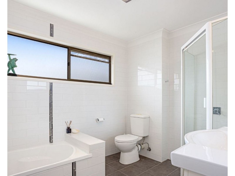 6/25 Annie Street, Woody Point QLD 4019