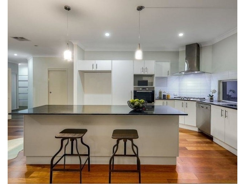 6 Pockley Street, Morningside QLD 4170