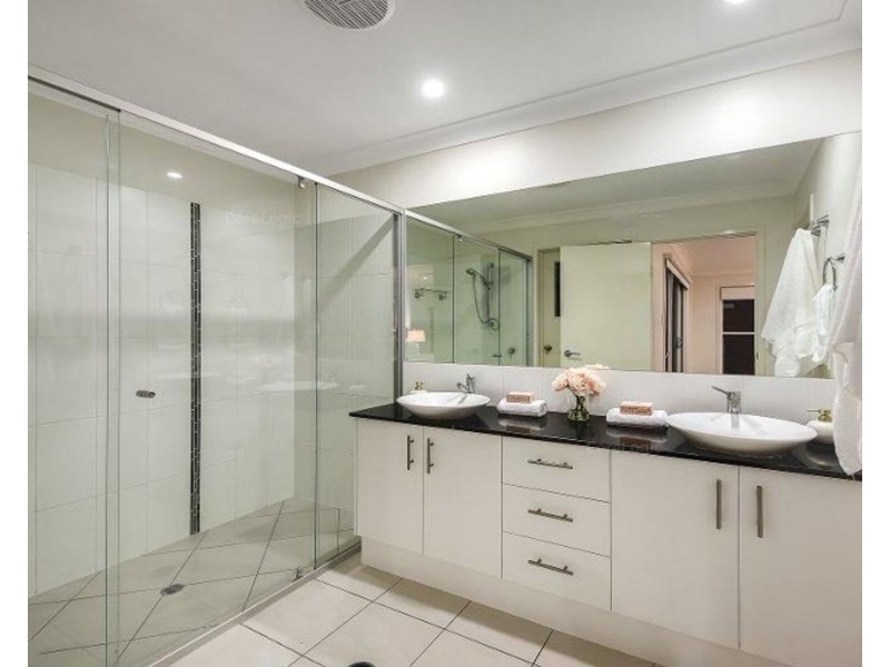 6 Pockley Street, Morningside QLD 4170