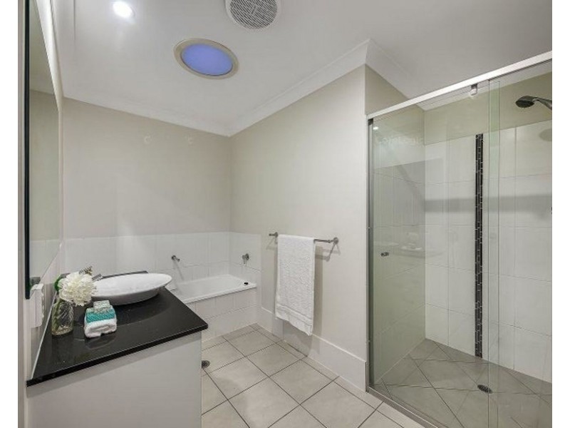 6 Pockley Street, Morningside QLD 4170