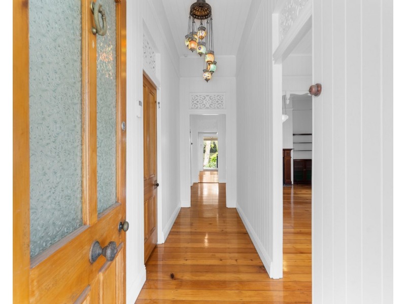 21 Grove Street, Albion QLD 4010