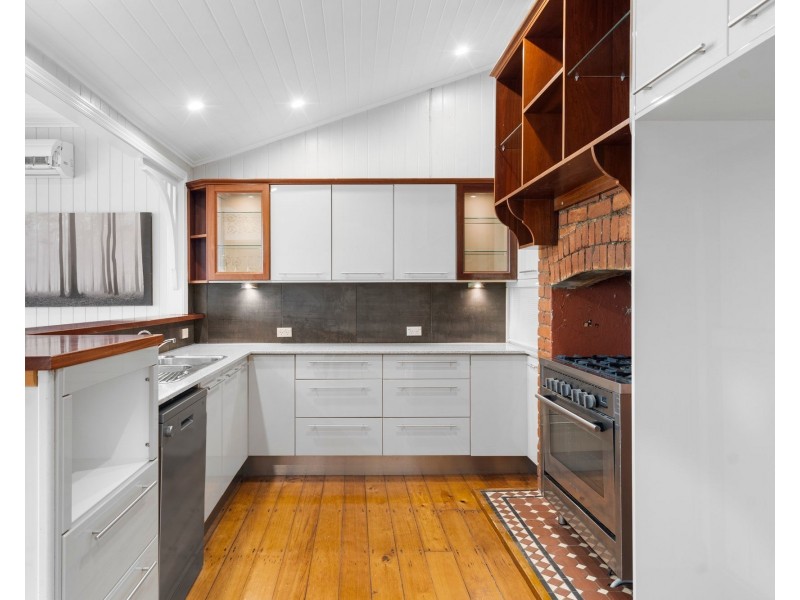 21 Grove Street, Albion QLD 4010