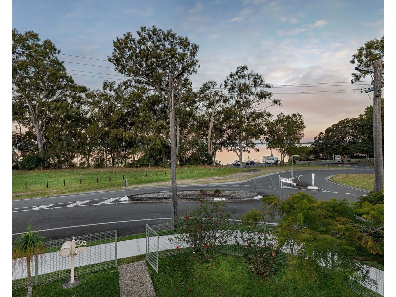 61 Captain Cook Parade, Deception Bay QLD 4508