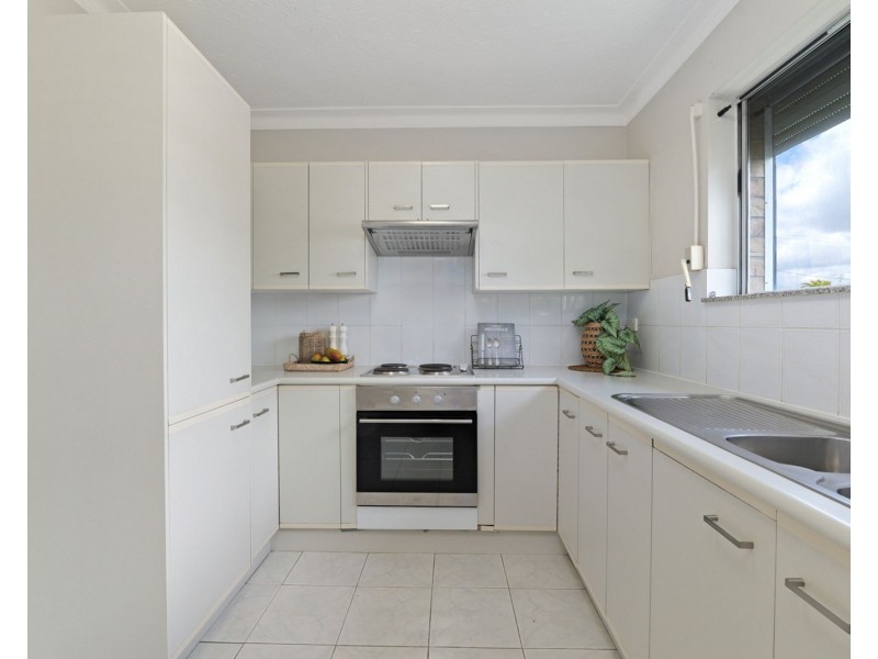 2/501 Rode Road, Chermside QLD 4032