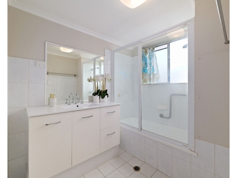 2/501 Rode Road, Chermside QLD 4032