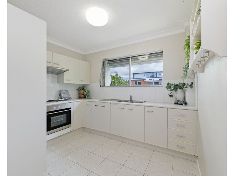 2/501 Rode Road, Chermside QLD 4032