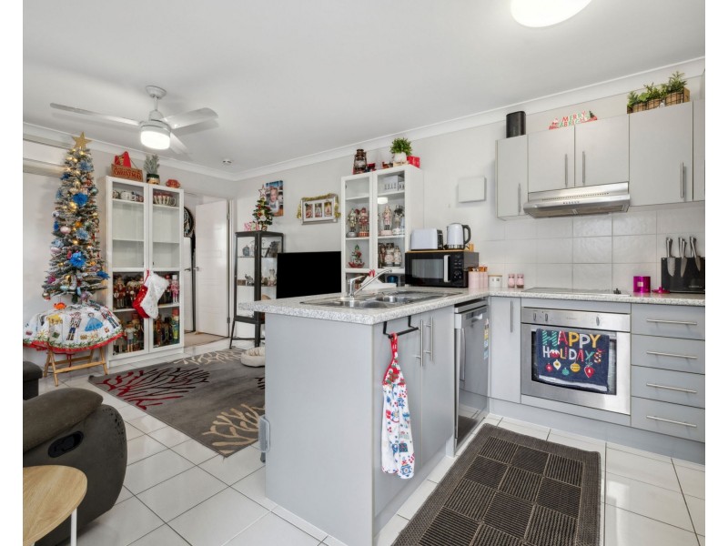 43 Hillary Drive, Warner QLD 4500