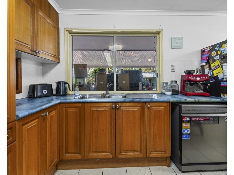 46 Fiona Street, Bellbird Park QLD 4300