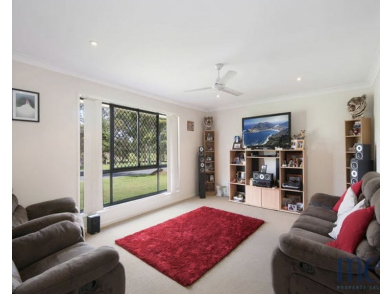 8 Mustang Court, Bray Park QLD 4500