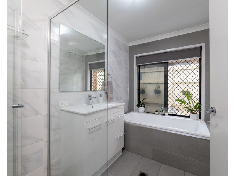 14 Latona Street, Warner QLD 4500