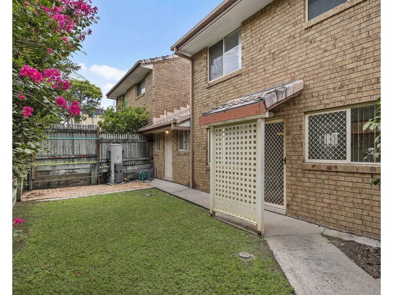 2/14 Rainey Street, Chermside QLD 4032