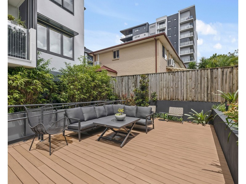 207/51 Latham Street, Chermside QLD 4032