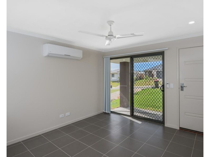2/8 Capuchin Close, Dakabin QLD 4503