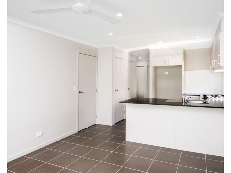 2/8 Capuchin Close, Dakabin QLD 4503