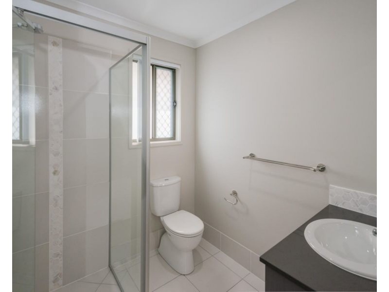 2/8 Capuchin Close, Dakabin QLD 4503