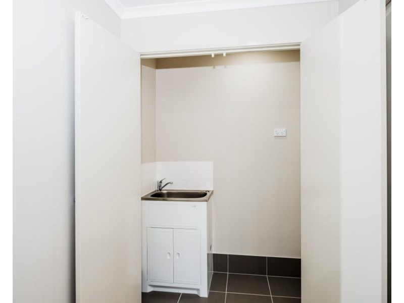 2/8 Capuchin Close, Dakabin QLD 4503