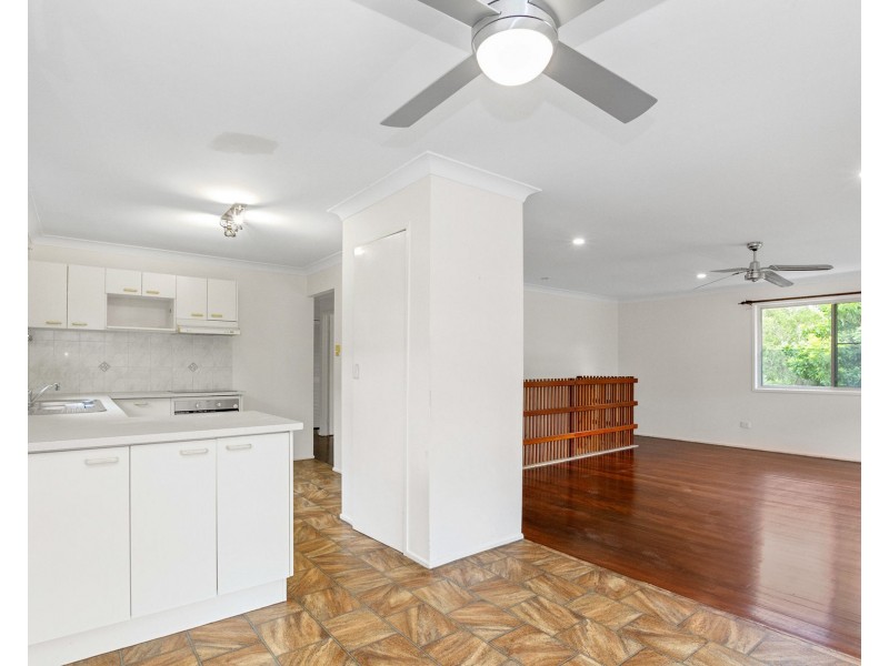 10 Nyora Street, Everton Hills QLD 4053