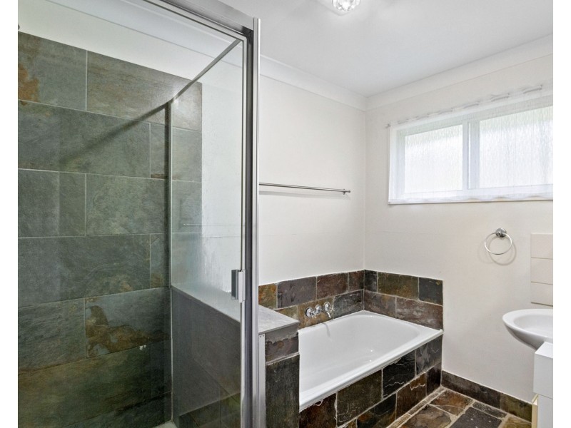 10 Nyora Street, Everton Hills QLD 4053