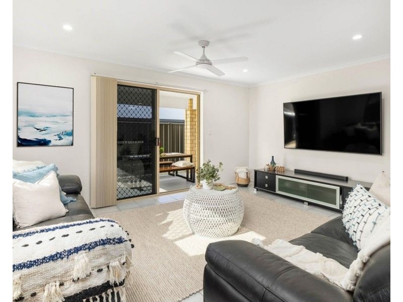 4 Trevi Place, Springfield Lakes QLD 4300