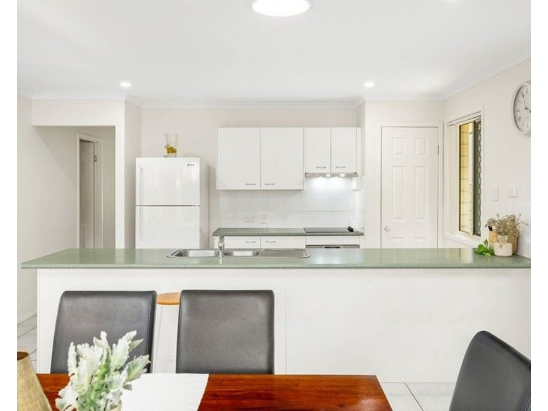 4 Trevi Place, Springfield Lakes QLD 4300