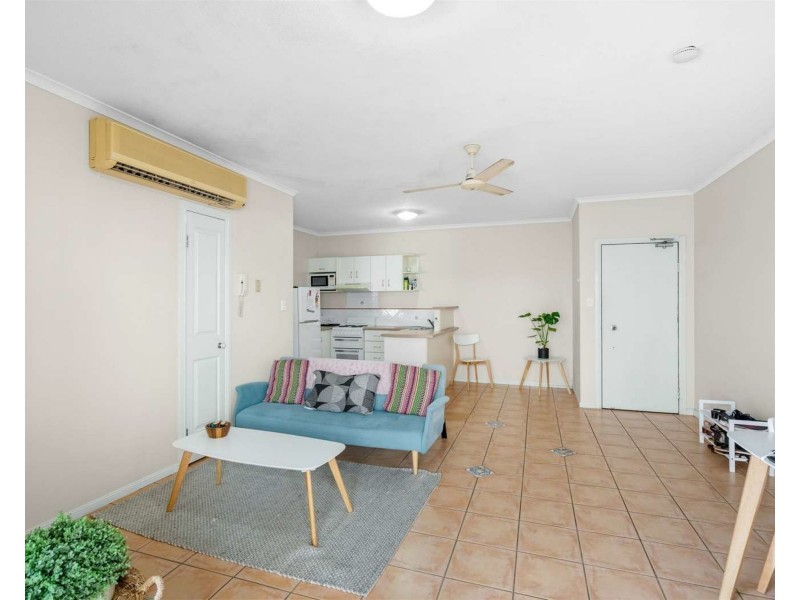 11 McLeod Street, Cairns City QLD 4870