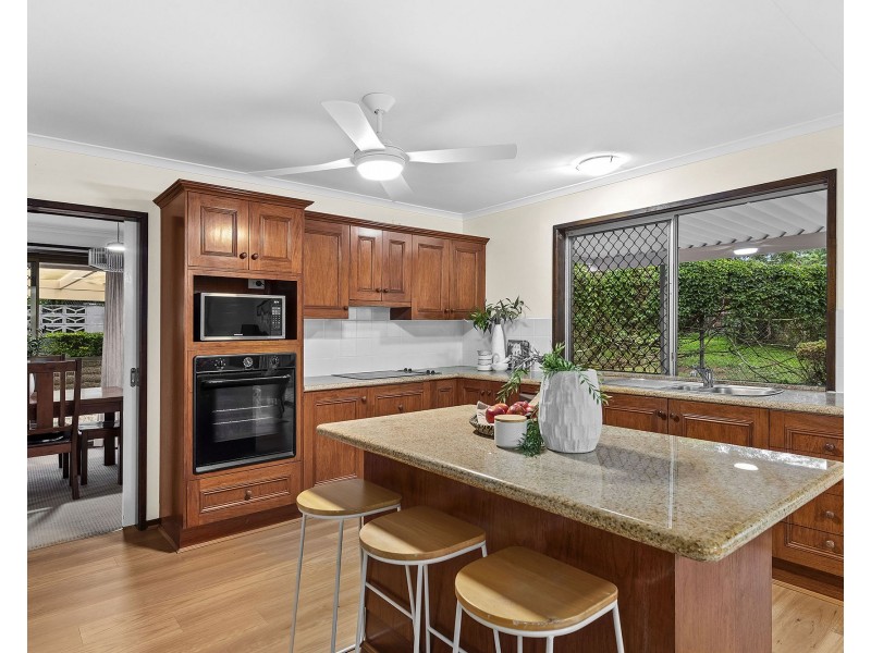 37 Syma Street, Chermside West QLD 4032