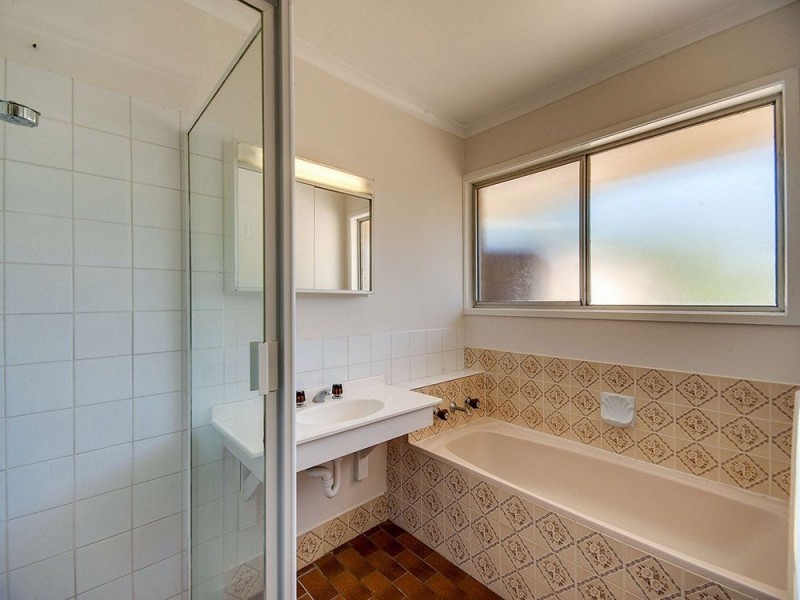 98 Buckland Road, Everton Hills QLD 4053