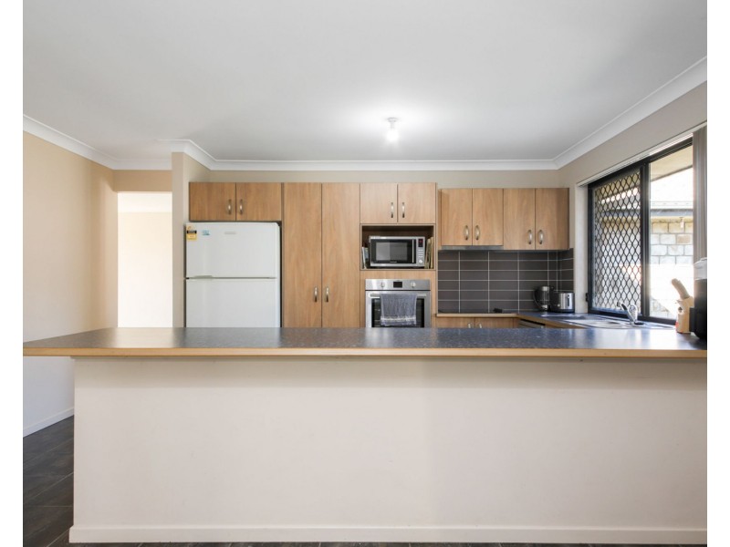 8 Paulette Court, Cashmere QLD 4500