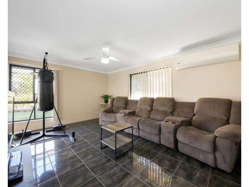 8 Paulette Court, Cashmere QLD 4500