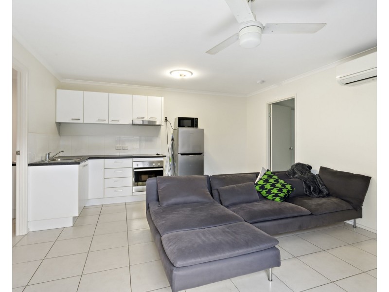 1 & 2/101 Kurrajong Drive, Warner QLD 4500